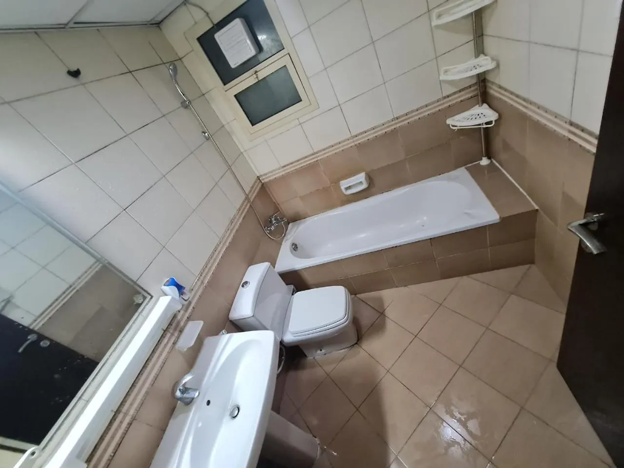 Alex Hostel - Sharjah United Arab Emirates